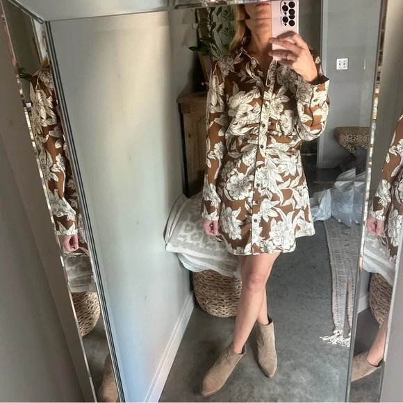 En Saison Dress - Picture 3 of 8